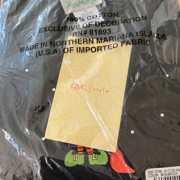 QVC NWT 2 pack Halloween Witch and Bat Costume Shirts - Black and White 2x long - Picture 3 of 10